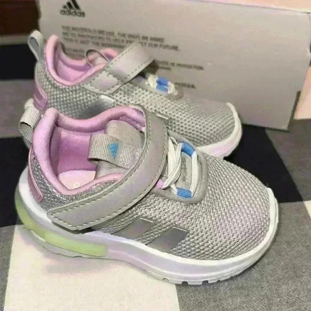 Toddler Adidas Racer TR23 ELI Sneakers size 4‎